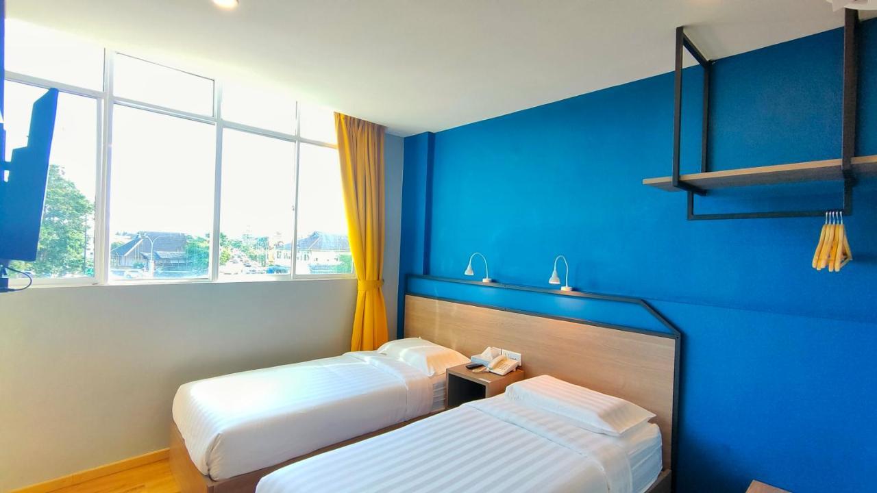 Uptown Hotel Semporna Eksteriør billede
